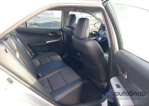 2013 Toyota Camry Se z USA, uszkodzony, nr VIN 4T1BF1FK2DU269066